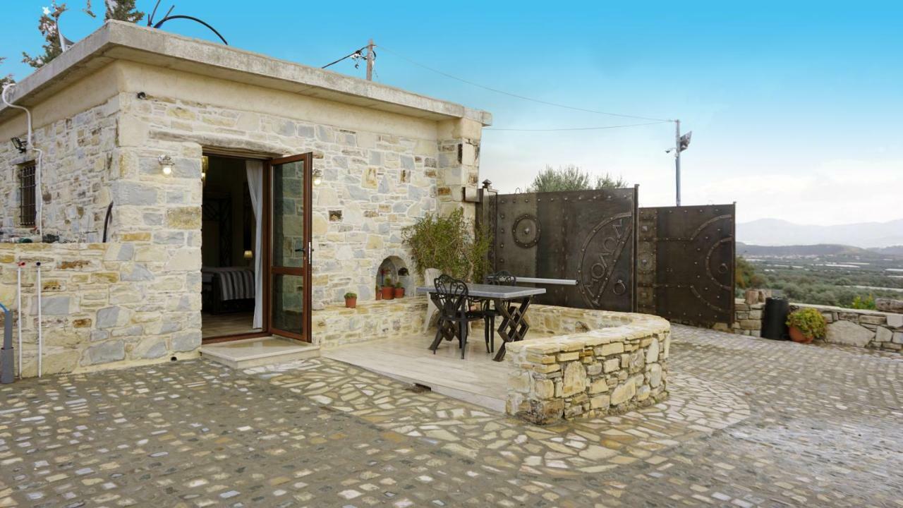 Villa Zeus & Dione Luxury Lagolion