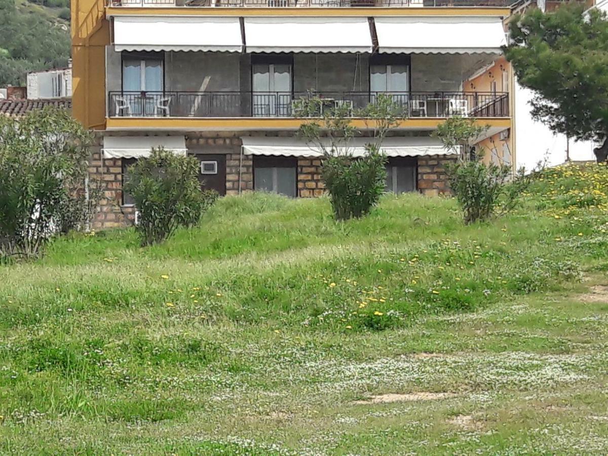 Guest house Rooms-studio Anagnostou *