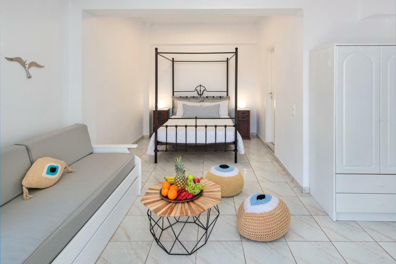Soula Hotel Fira (Santorini)