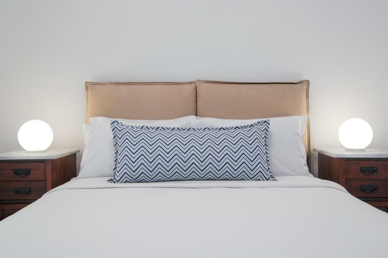 Soula Hotel Fira (Santorini)