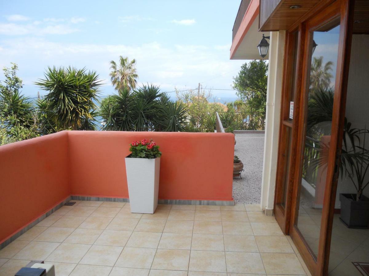 Milton 2* Mavrovouni (Laconia)