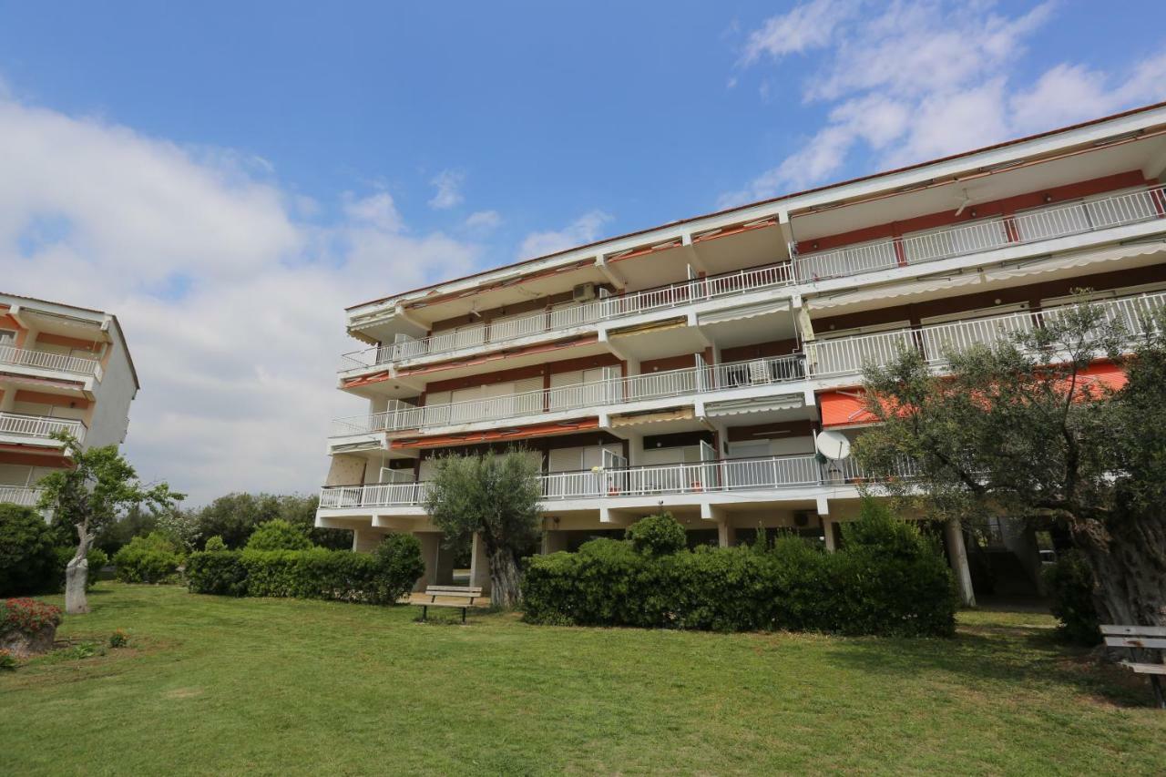 Apartment Gerakina Coast *