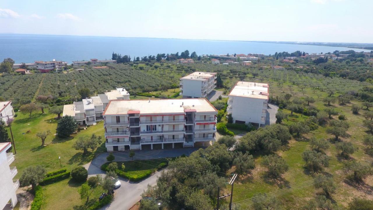 Gerakina Coast *