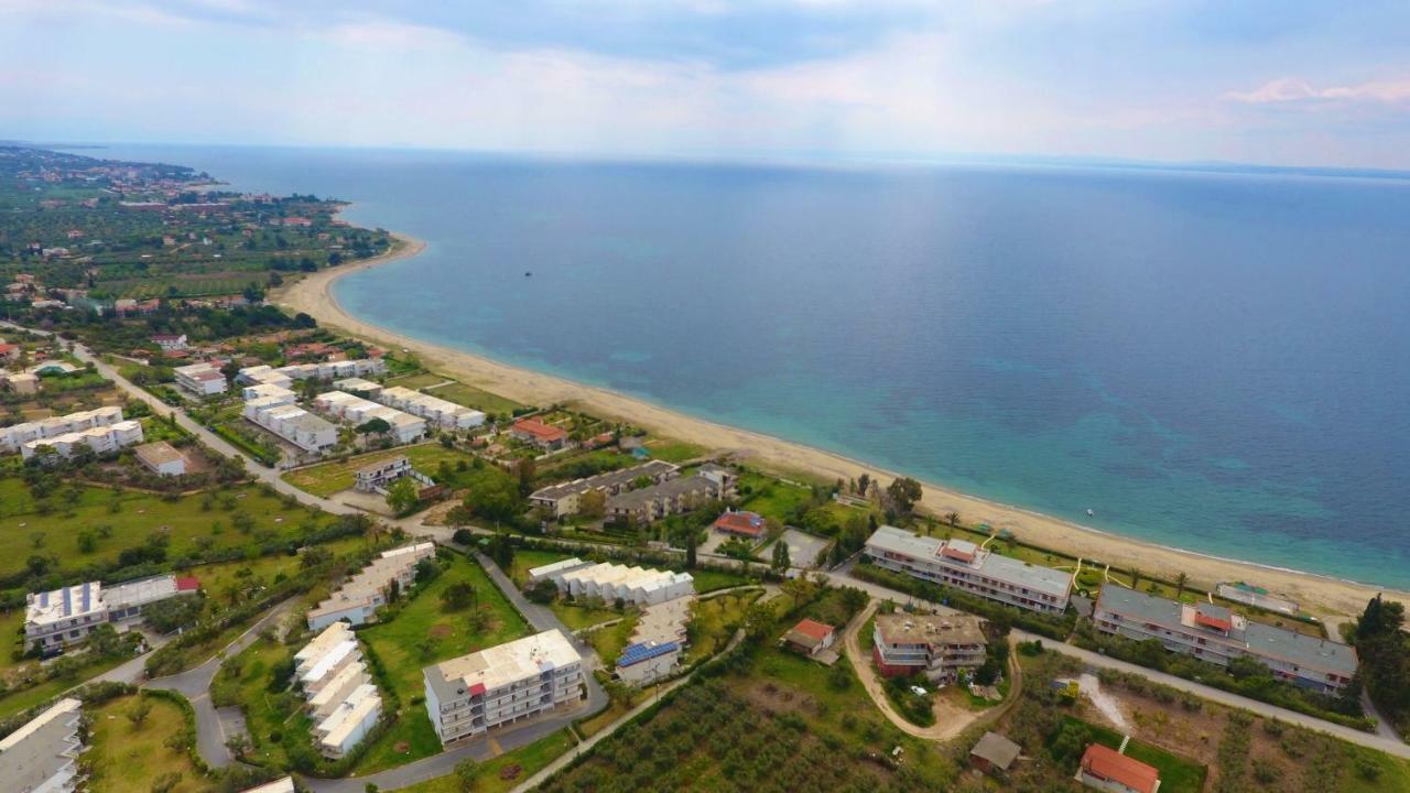 Apartment Gerakina Coast
