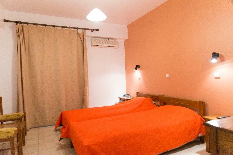 Hotel Athina 3*