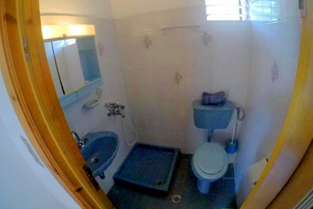Demi Guest house