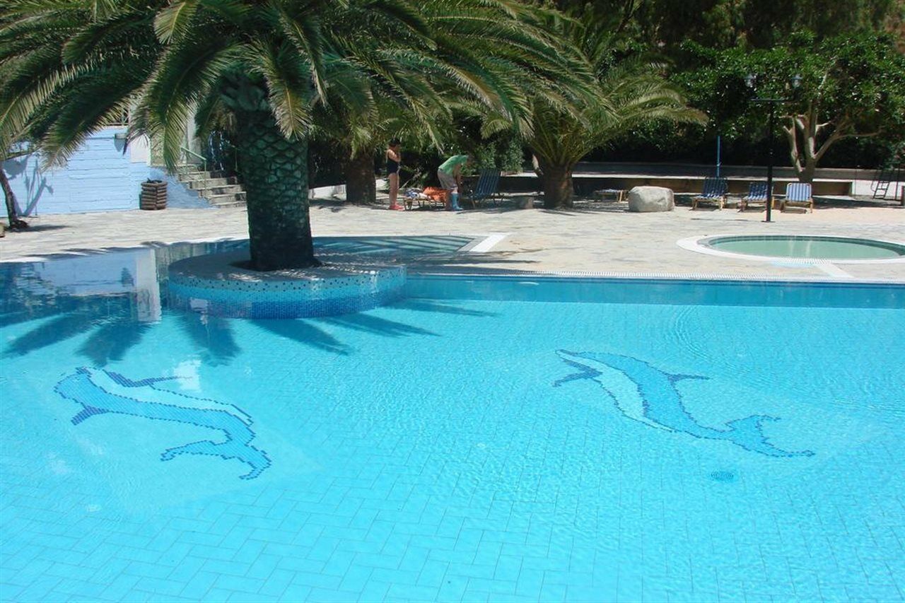 Hotel Neos Ikaros 2*