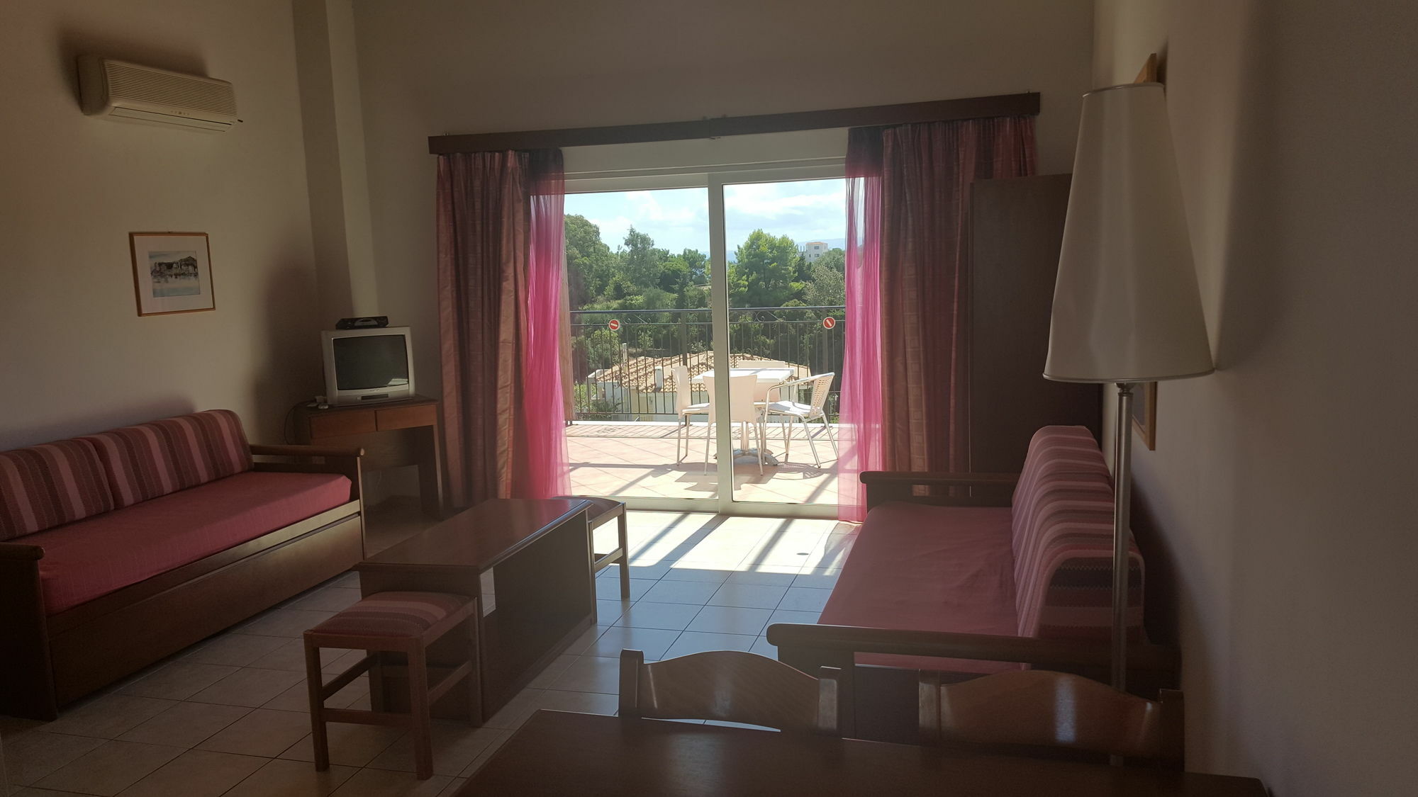 La Skalavista Skala (Kefalonia)