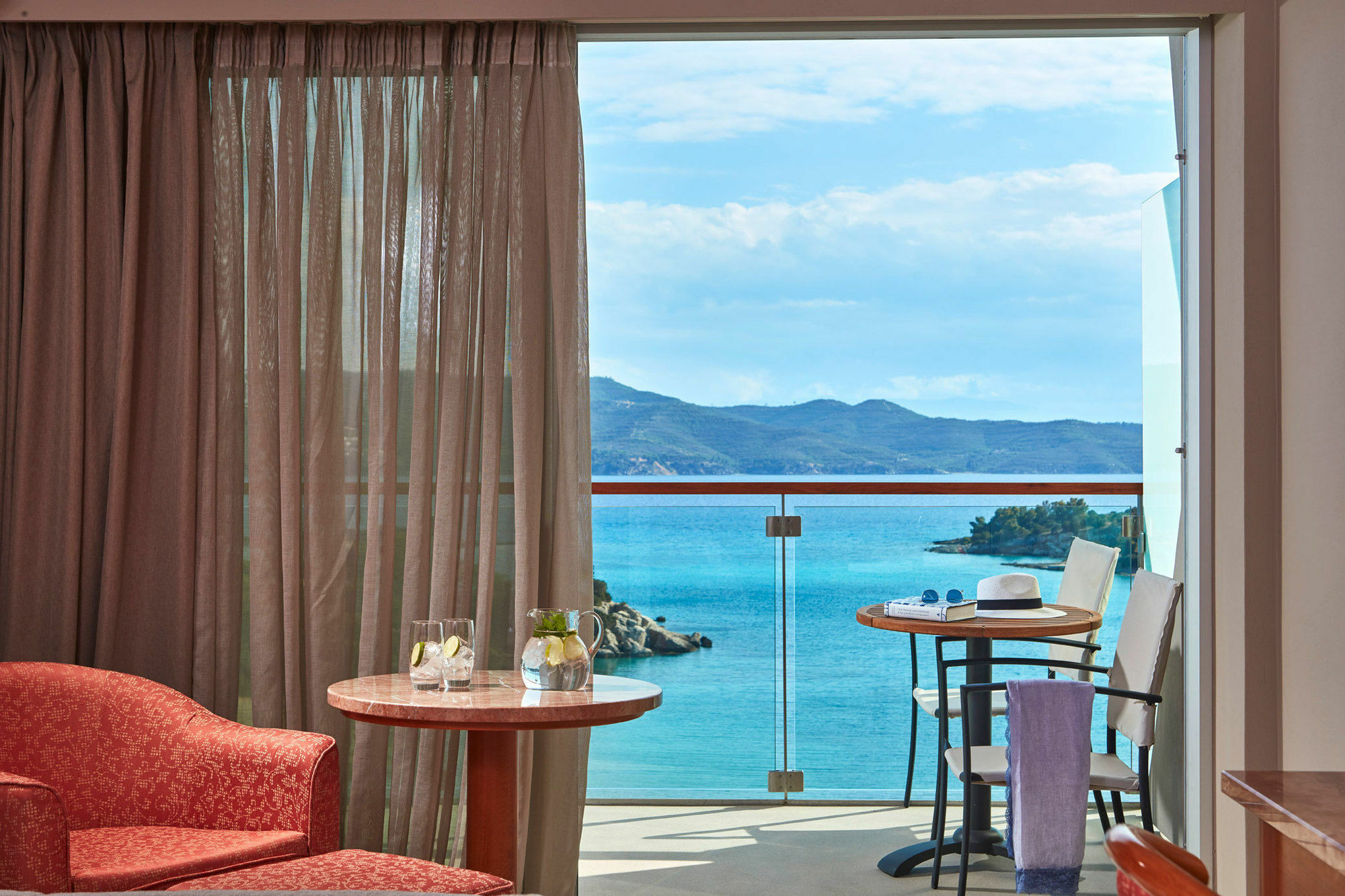 Resort Aks Hinitsa Bay