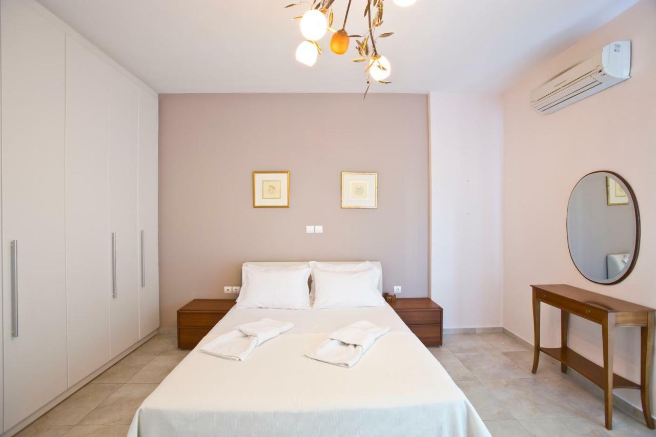Luxury With Private Heated Pool Villa Loutraki (Corinthia)