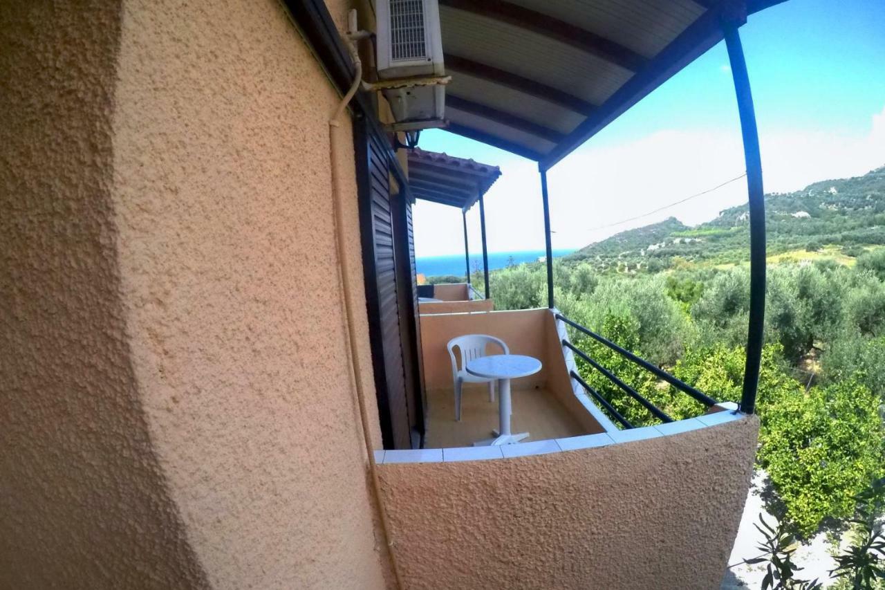 Demi Guest house *