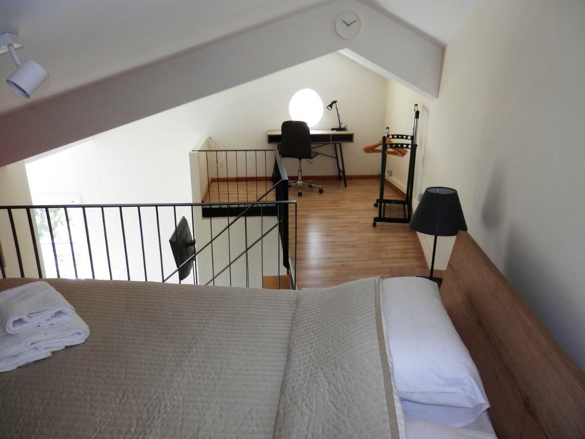 Loft Apartment Nikiana