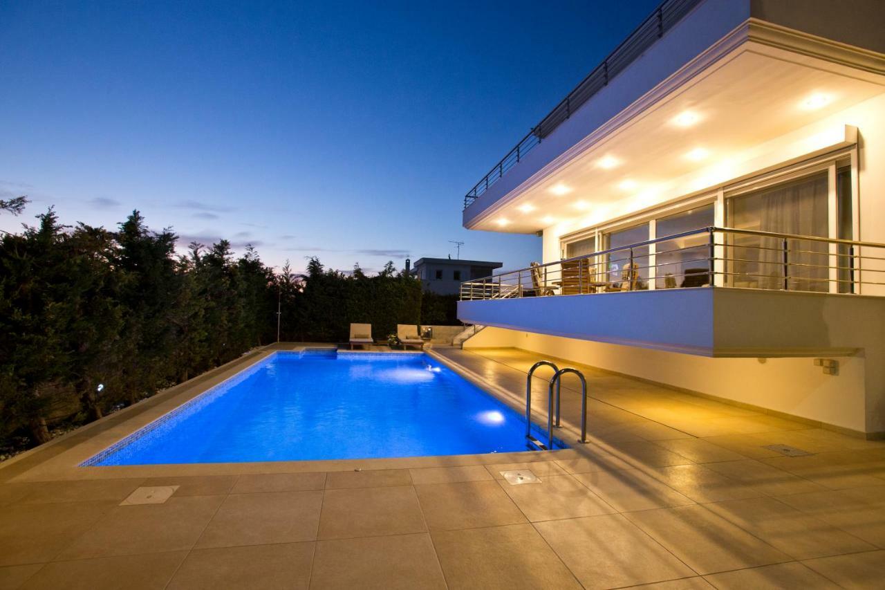 Villa Luxury With Private Heated Pool