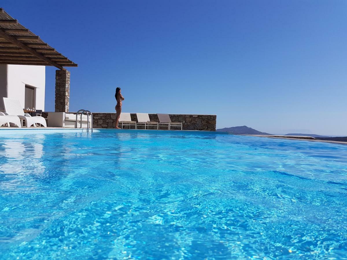 Luxury Athena In Georgia - Breathtaking Sea View And Pool Front Apartment Plintri