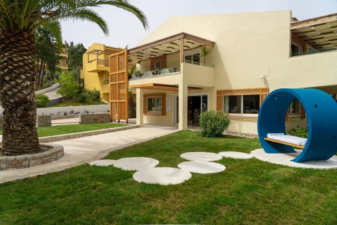 Zoe Hotel, Trypiti & Hive Water Park Hotel 4*
