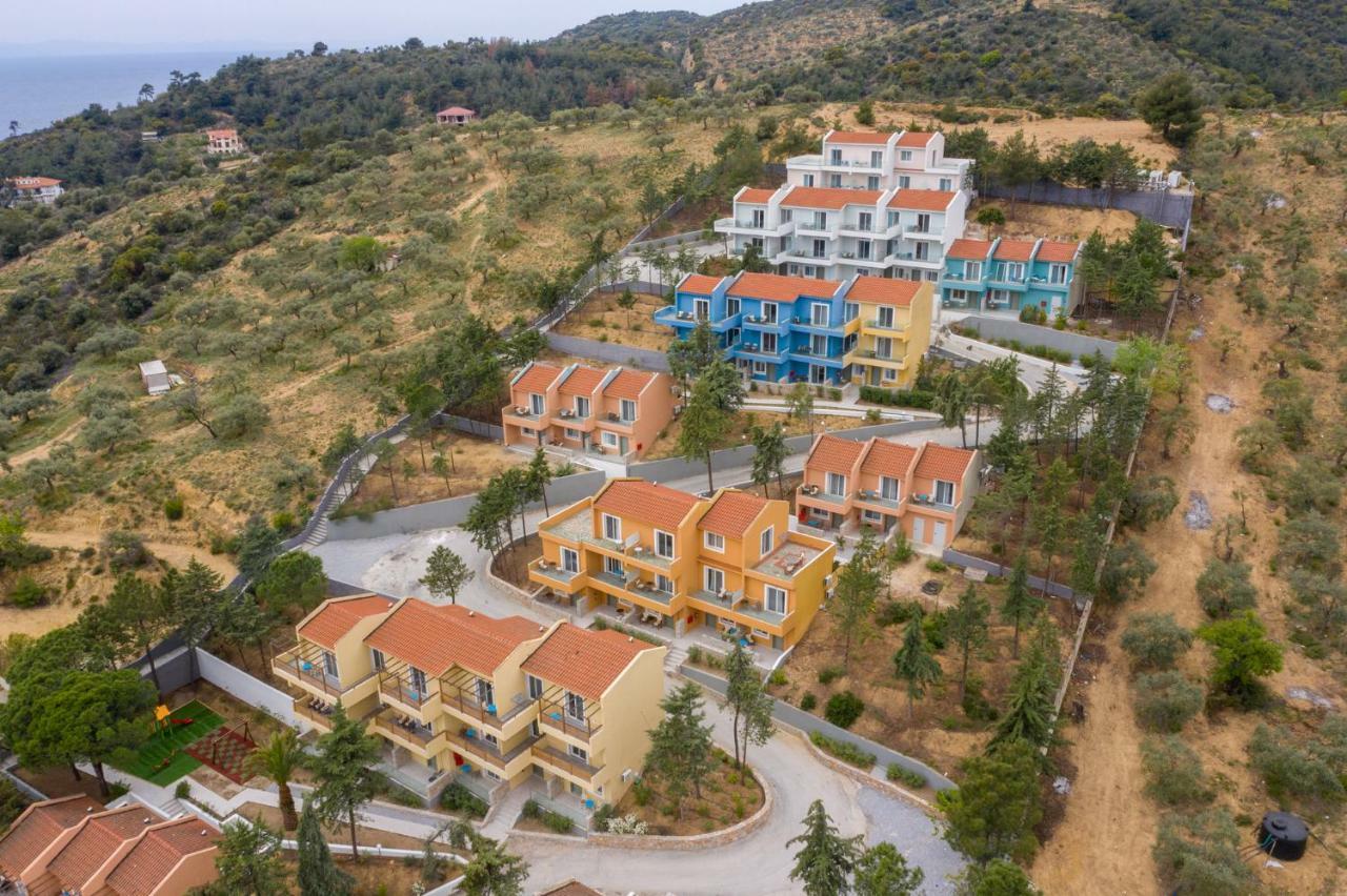 Zoe Hotel, Trypiti & Hive Water Park Hotel