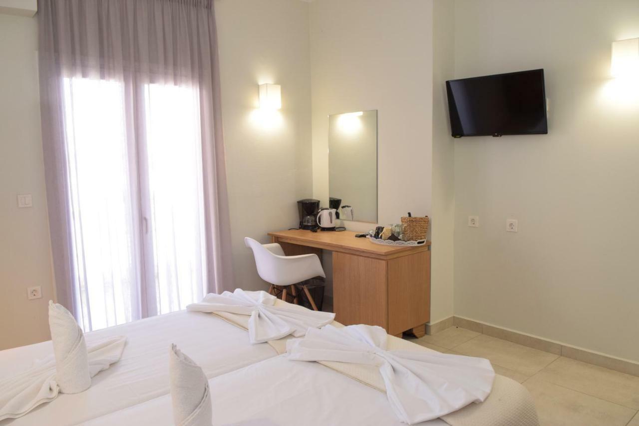 Mithos Premium Aparthotel 2*