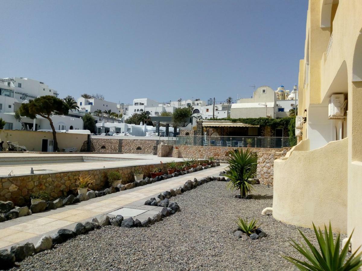 Blue Horizon * Fira (Santorini)
