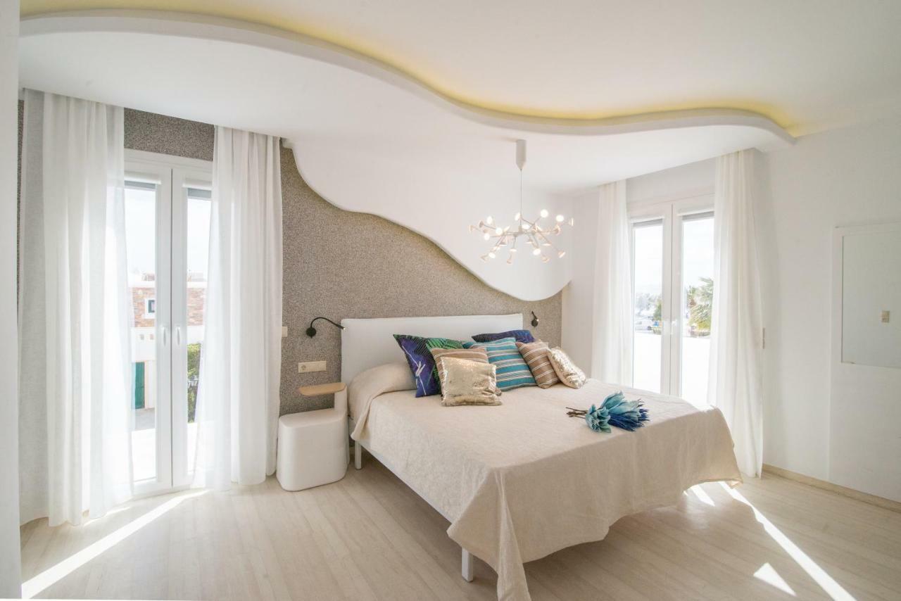 Spiros Aparthotel 2*