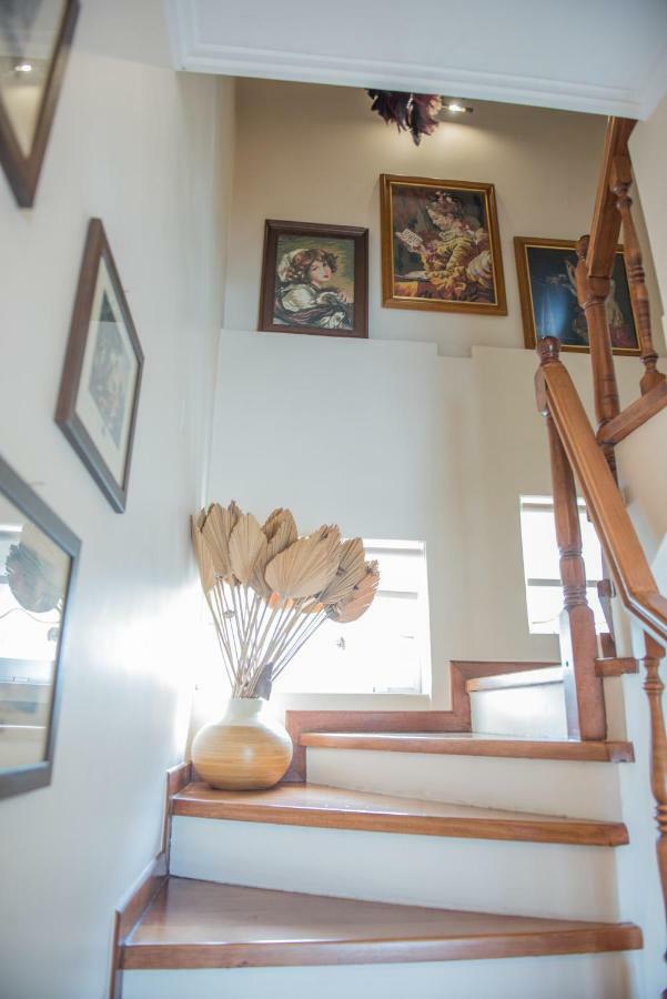 Virginia Villa