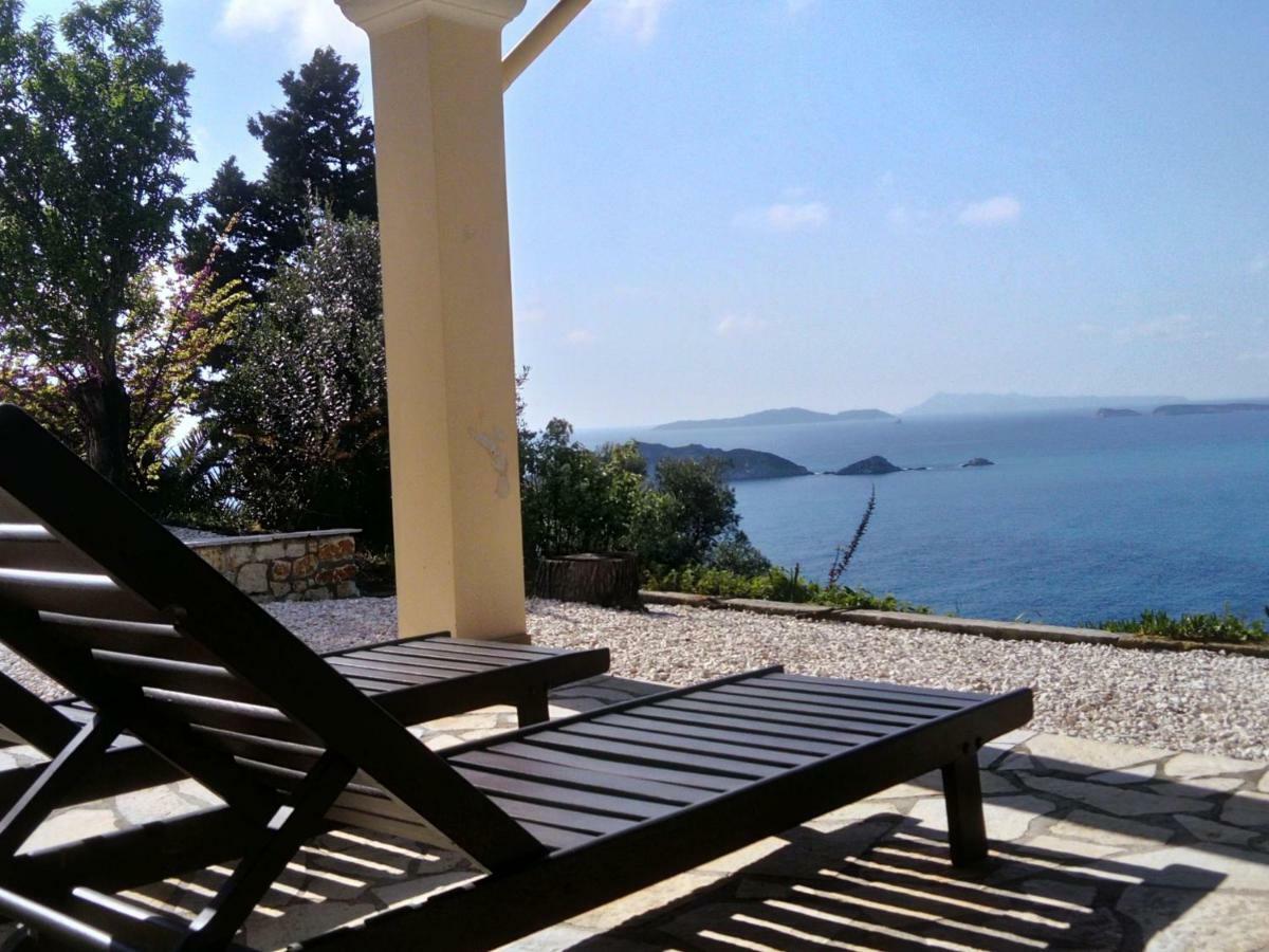 Villa With Stunning Views Near