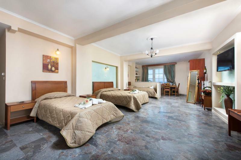 Mouse Island Aparthotel