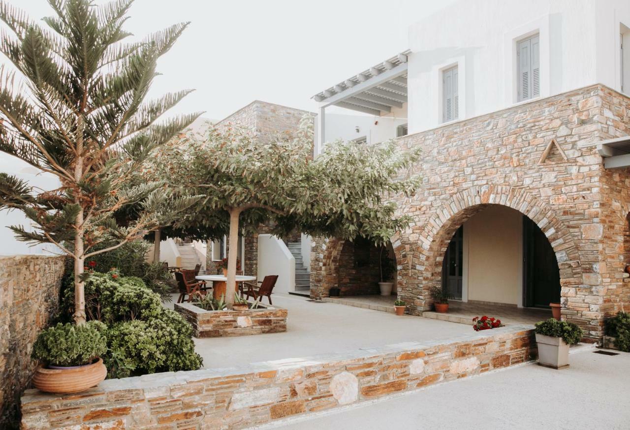 Augustis Ormos (Andros)