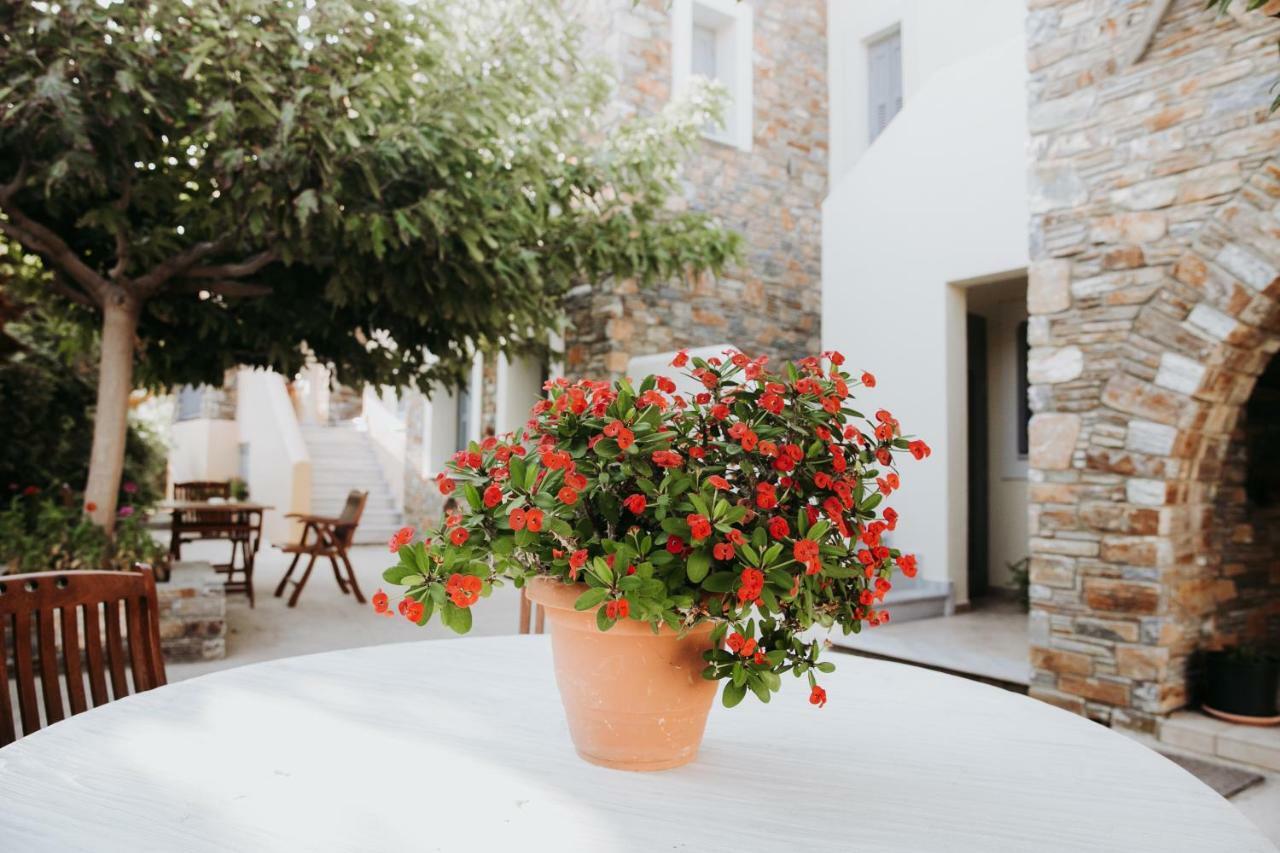 Augustis Ormos (Andros)