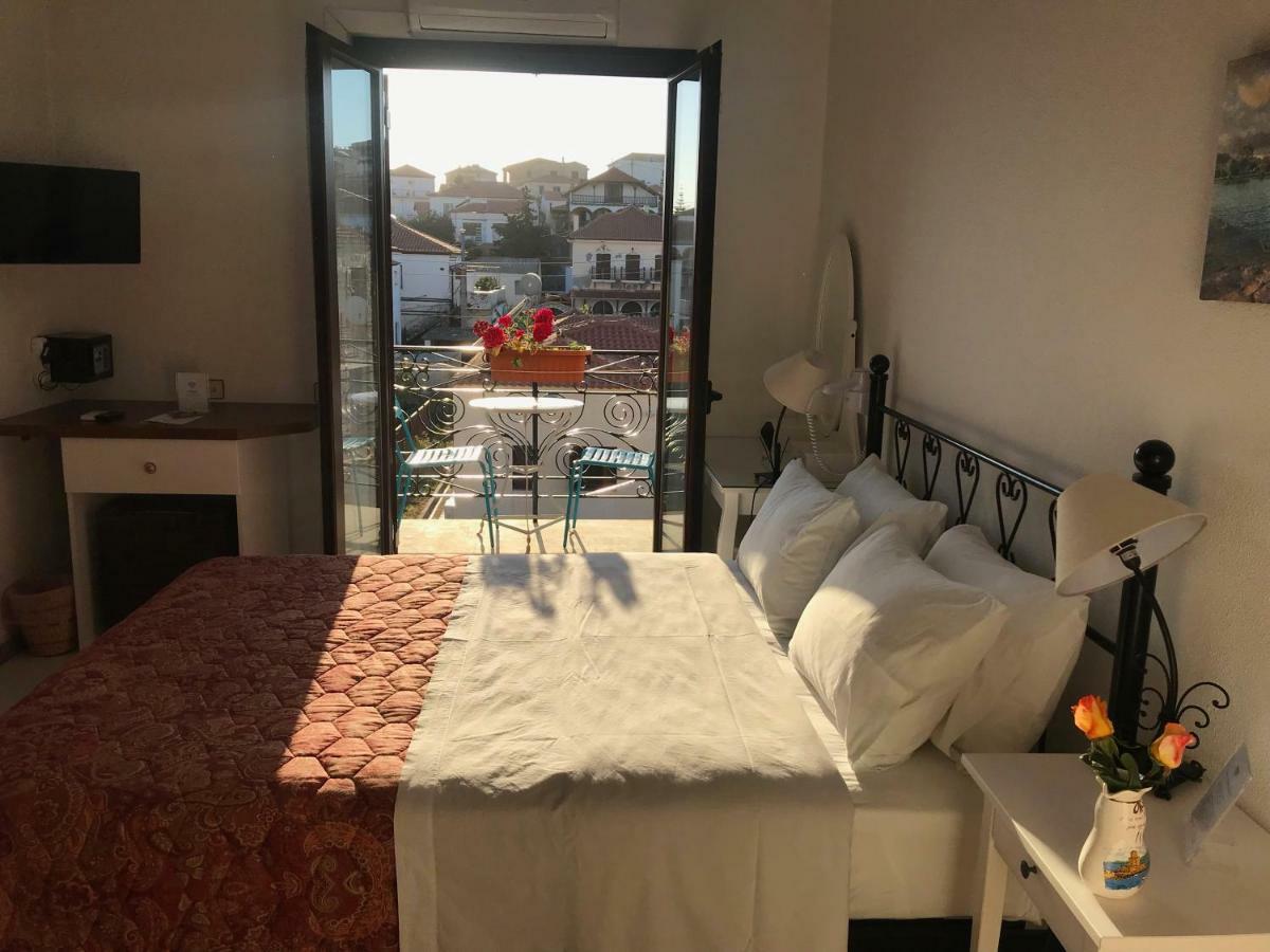 Ulysses Hotel 3*