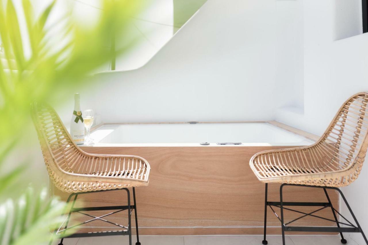 Portara Seaside Luxury Aparthotel Naxos City