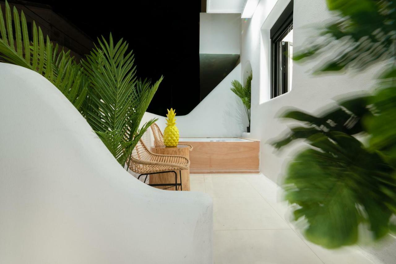 Portara Seaside Luxury Naxos City