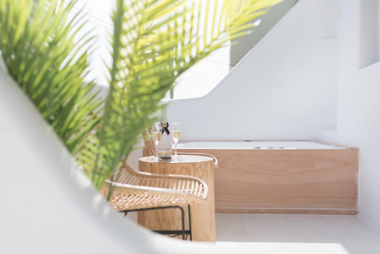 Portara Seaside Luxury Naxos City