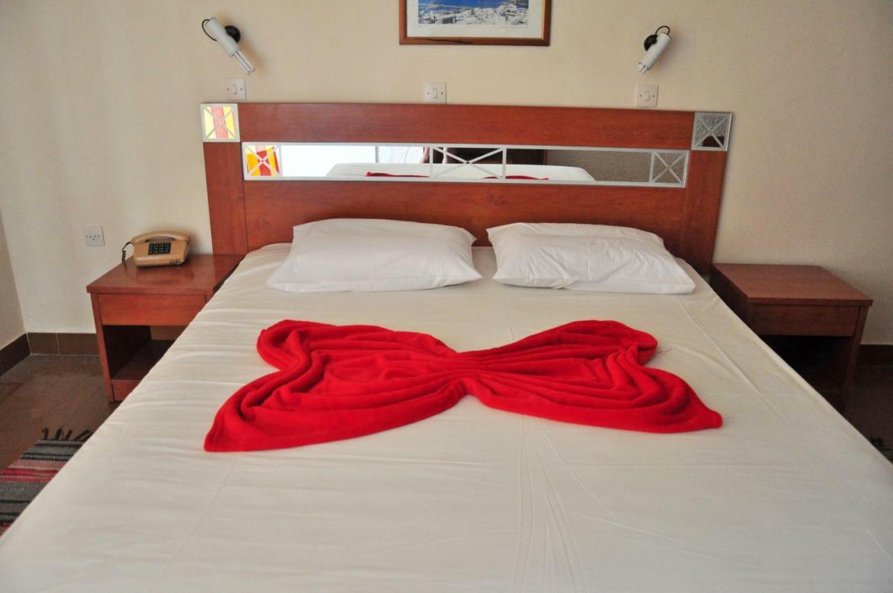 Mamouzelos Aparthotel
