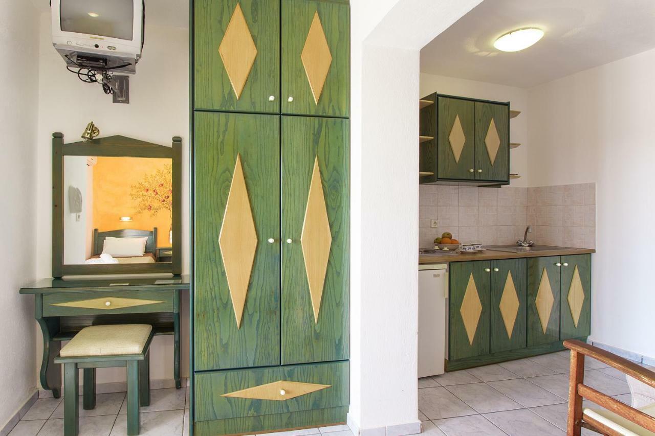 Stefanis House 5*
