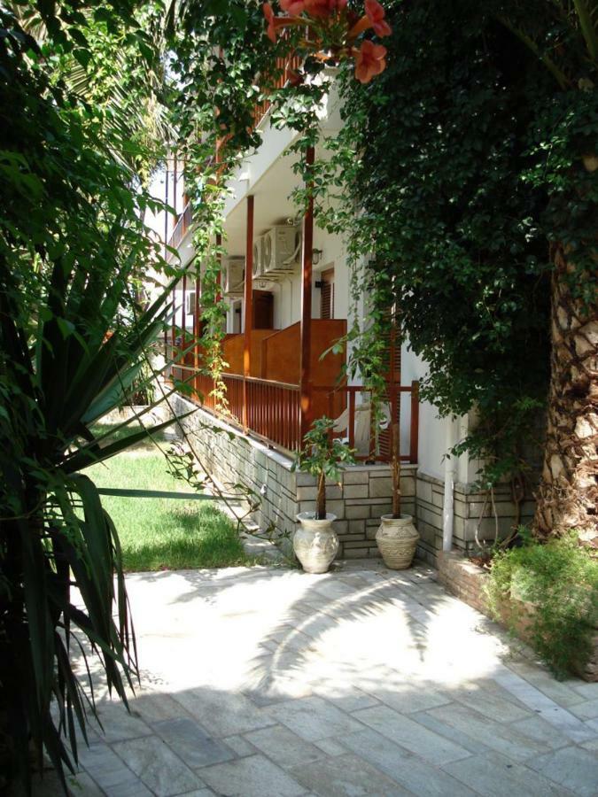Pothos Skiathos Town