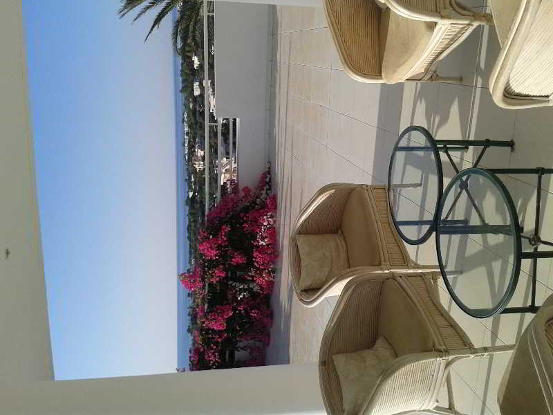 Iris Hotel 3*