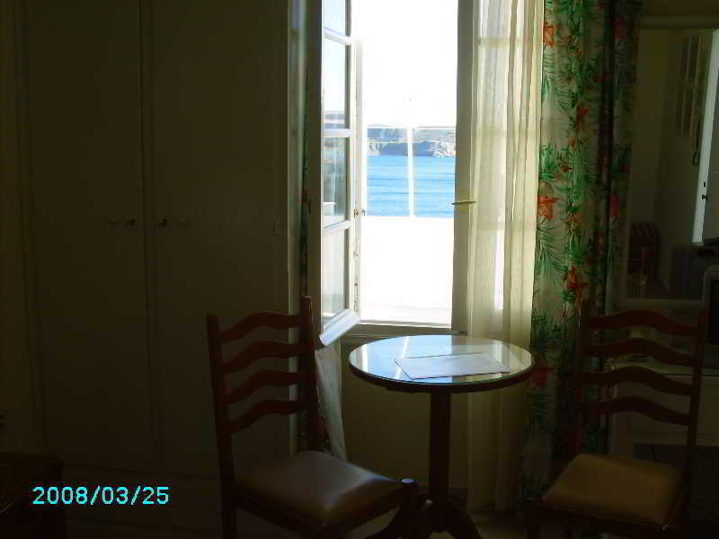 Sea Colours & 2*