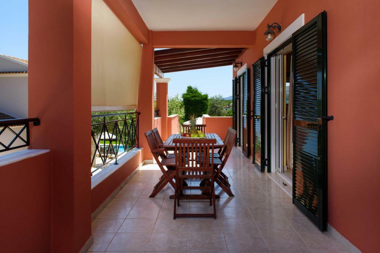 Luxury Lemonia With Private Pool Villa