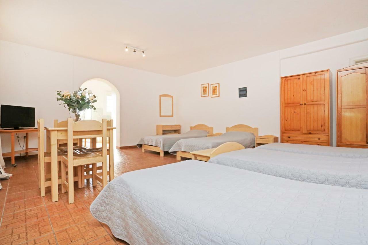 Morfoula's Aparthotel 2*