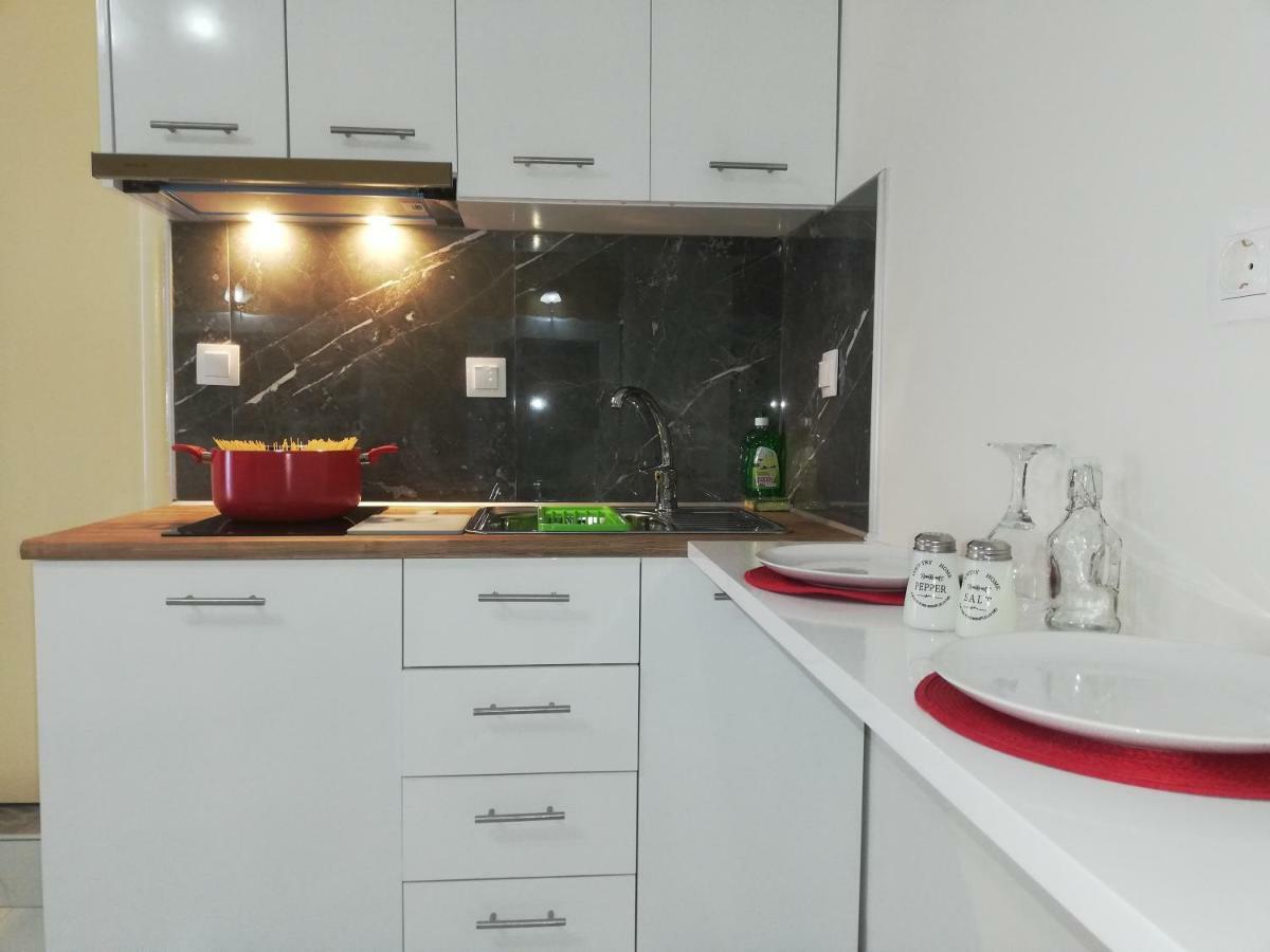 Guest house Spiros 2*