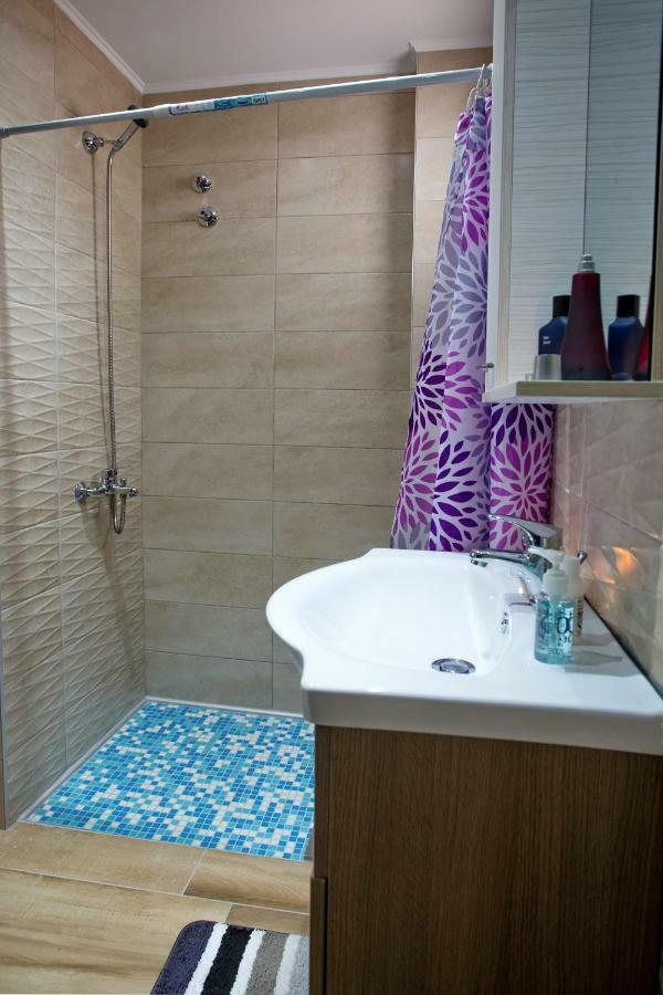 Rent House Karavi Guest house Nea Iraklitsa