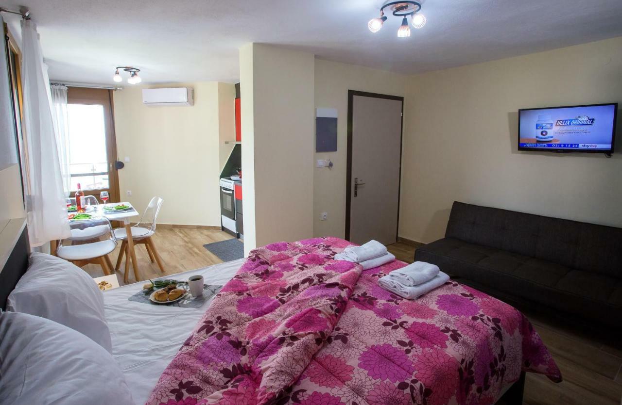 Rent House Karavi *