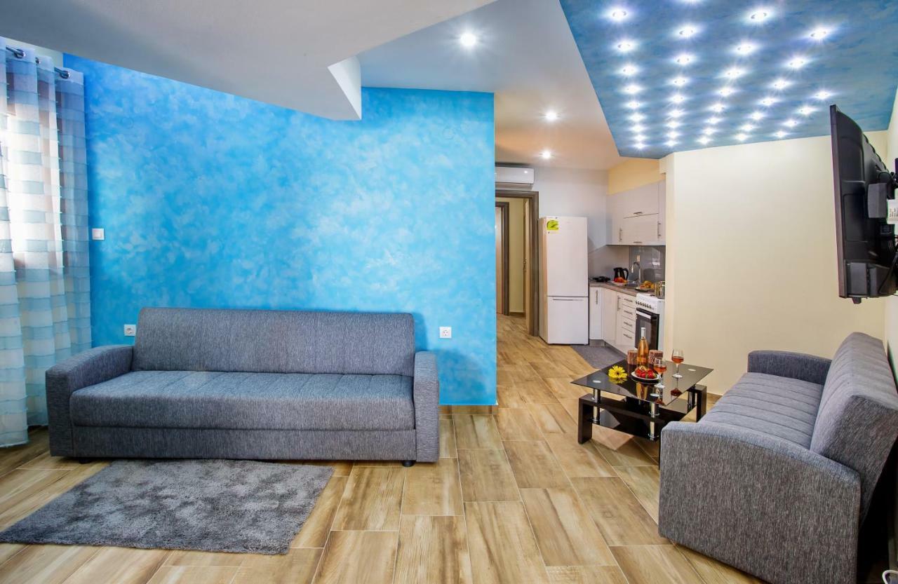 Guest house Rent House Karavi