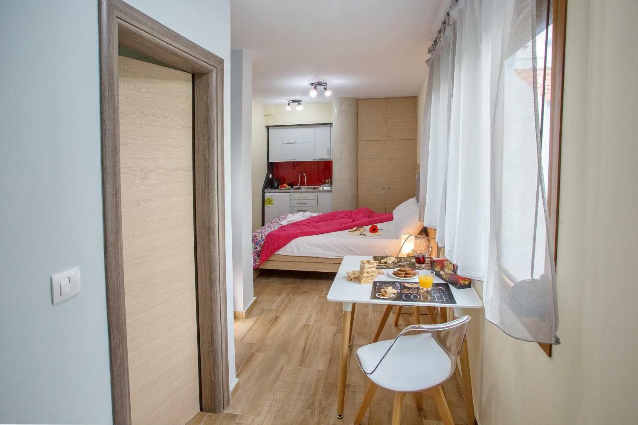 Rent House Karavi *
