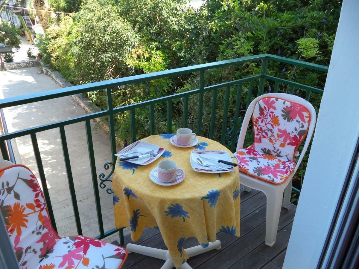Homer's Nydri (Lefkada)