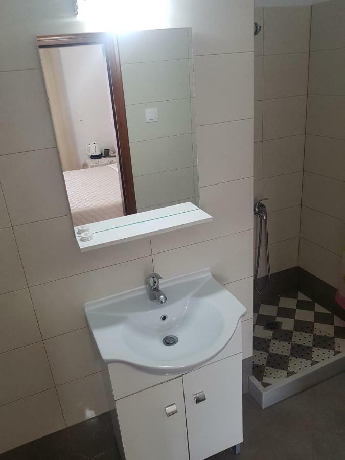Apartment Anesis *