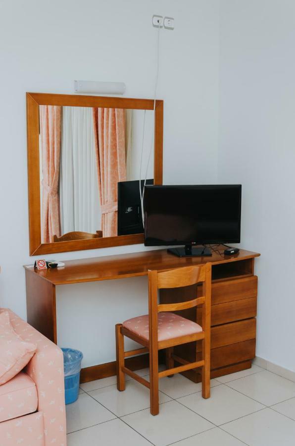 Aparthotel Skiron *