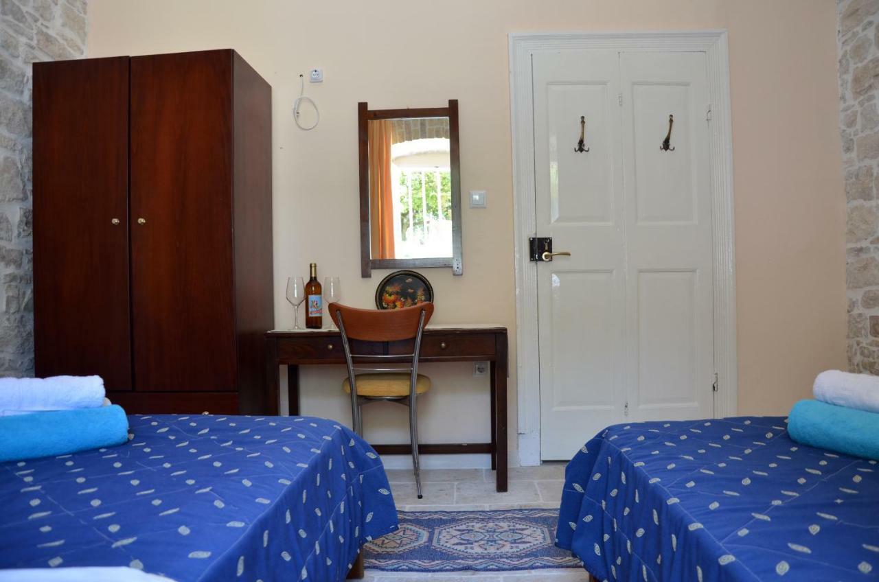 Stemar Longos (Paxos)