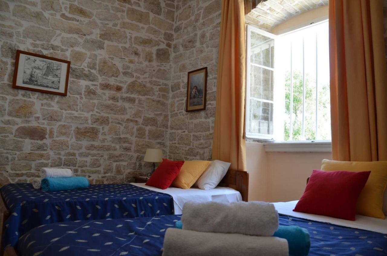 Stemar Longos (Paxos)