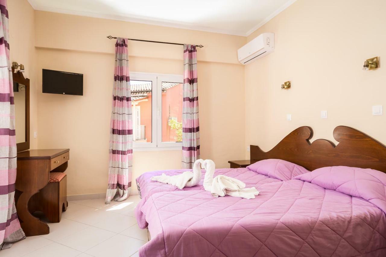 Fouxia And Apartment Perama (Corfu)